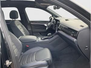 Volkswagen Touareg R 3.0 TSI eHybrid Navi HUD CarPlay 360° Volkswagen Touareg R 3.0 TSI eHybrid Navi HUD CarPlay 360°