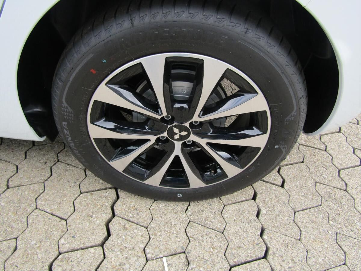 Mitsubishi Colt 1.0 Plus LED GRA RFK FSE SHZ