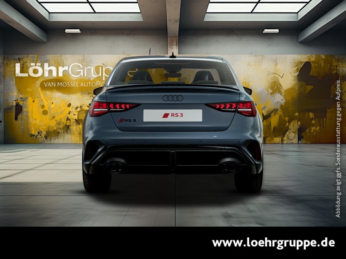 Audi RS3 Limousine 294 kW S tronic Audi RS3 Limousine 294 kW S tronic