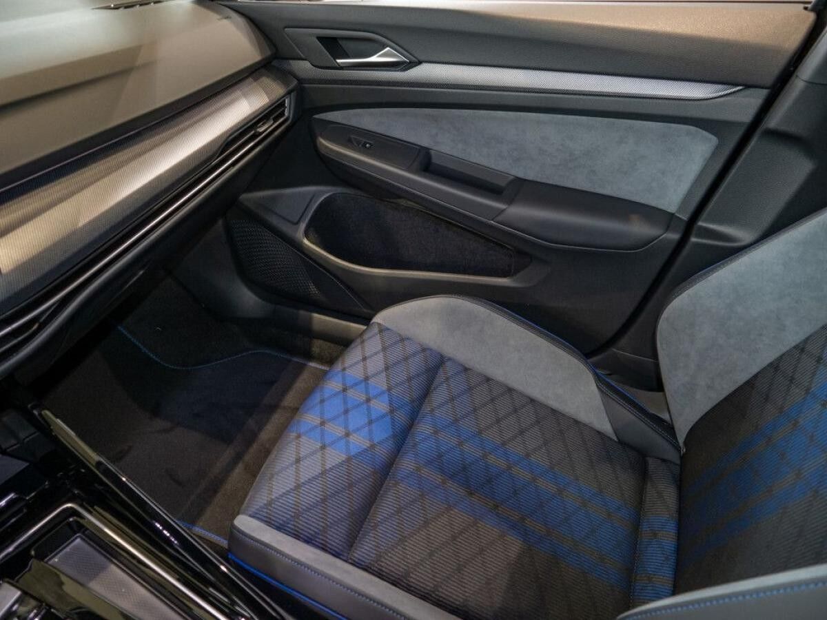 Volkswagen Golf Variant R 2,0 l TSI 4MOTION DSG *BIS 31.12.*🏷️