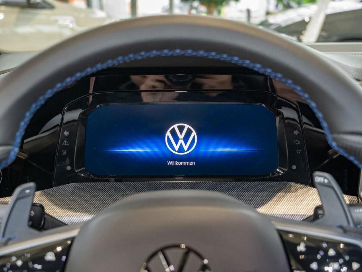 Volkswagen Golf Variant R 2,0 l TSI 4MOTION DSG *BIS 31.12.*🏷️