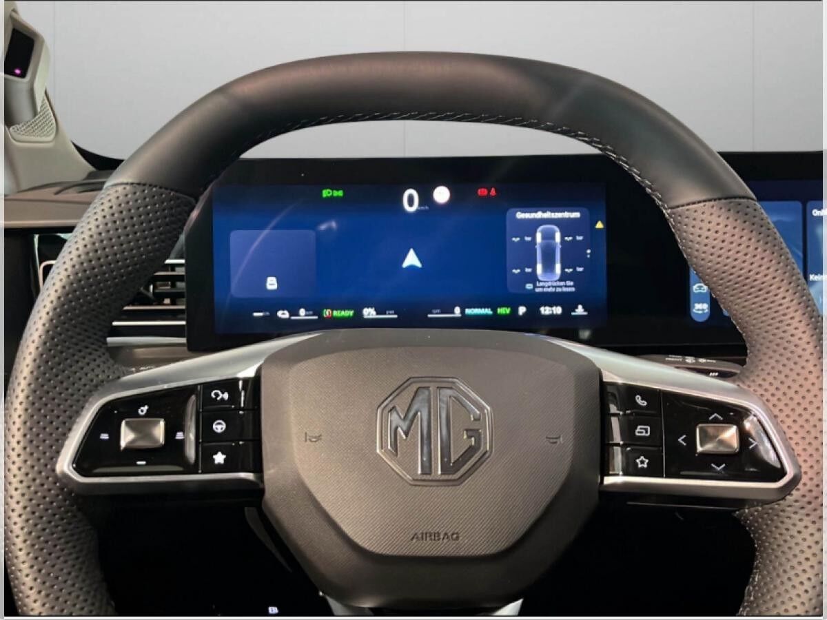 MG EHS Luxury Plug-In-Hybrid