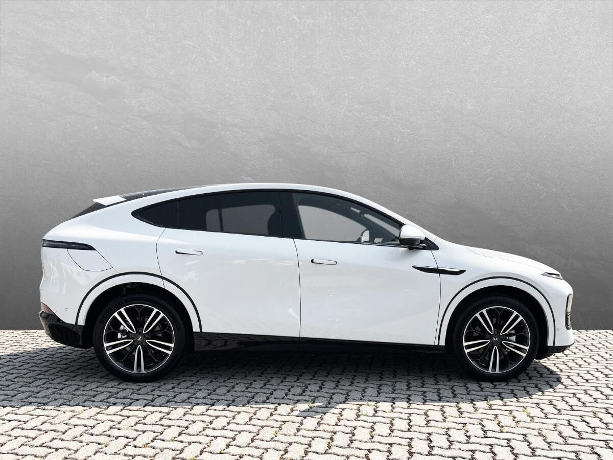 XPENG G6 AWD Performance MY24 20"AHK ACC Pano Nav 360°-Kam Gewerbe