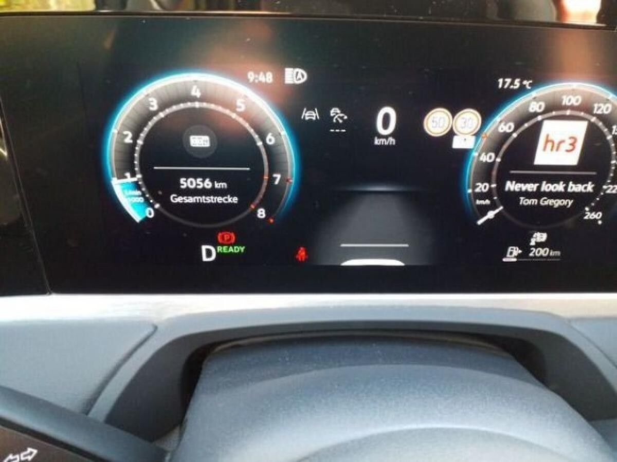 Volkswagen Passat Variant 1.5 eTSI Business DSG *Area View*