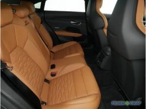Audi e-tron GT SLaserlicht/Pano/HuD/Sitzbel+Mass/360