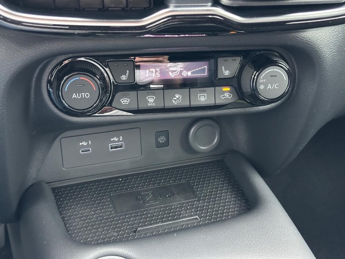 Nissan Juke TEKNA 1.6 HYBRID 4AMT Winterkompletträder