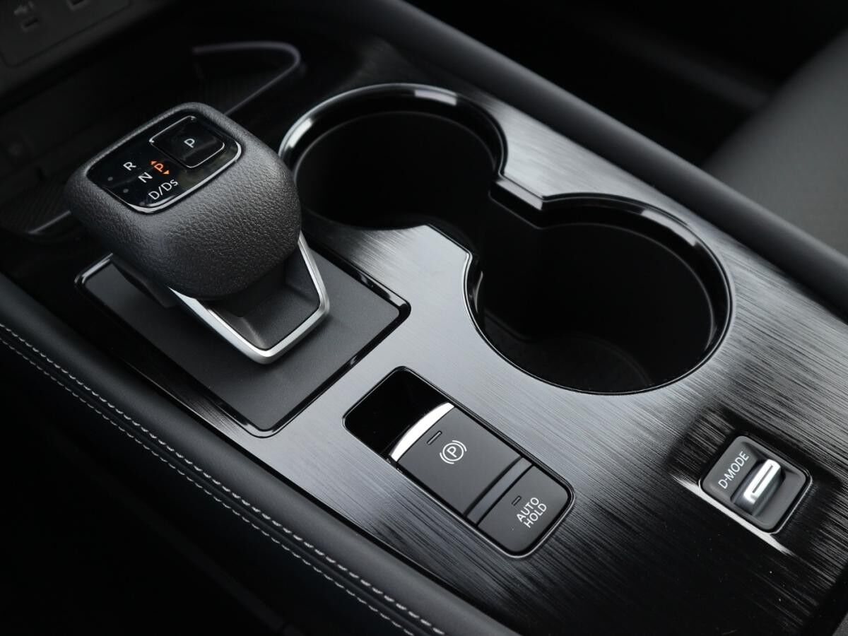 Nissan X-Trail TEKNA 1.5 VC-T MHEV 4x2 Winterräder