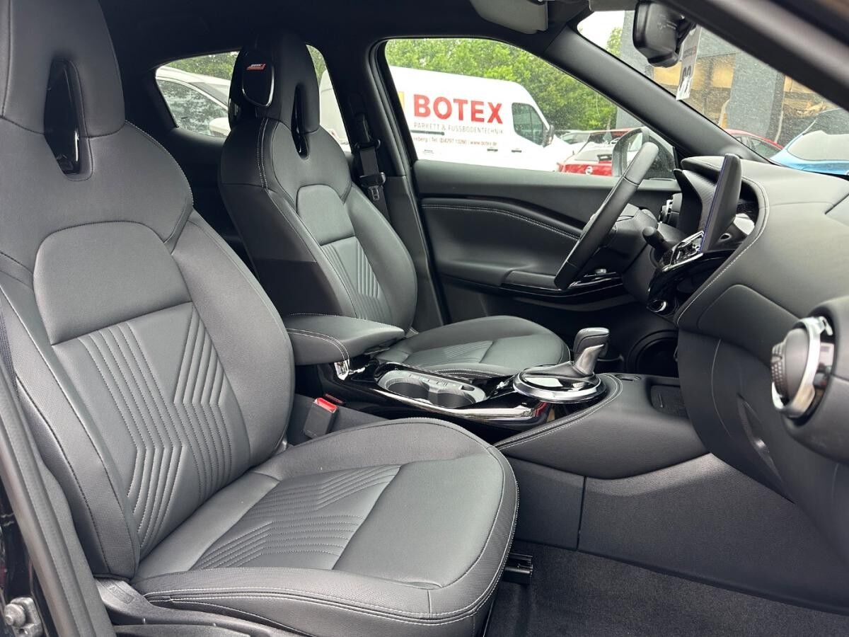 Nissan Juke TEKNA 1.6 HYBRID 4AMT Winterkompletträder