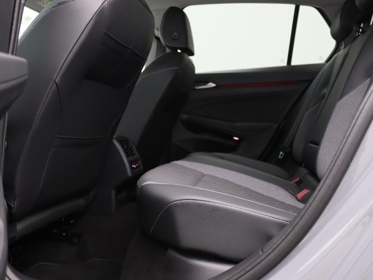 Volkswagen Golf VIII Goal 1.5 eTSI DSG / App, LED, ACC, SHZ