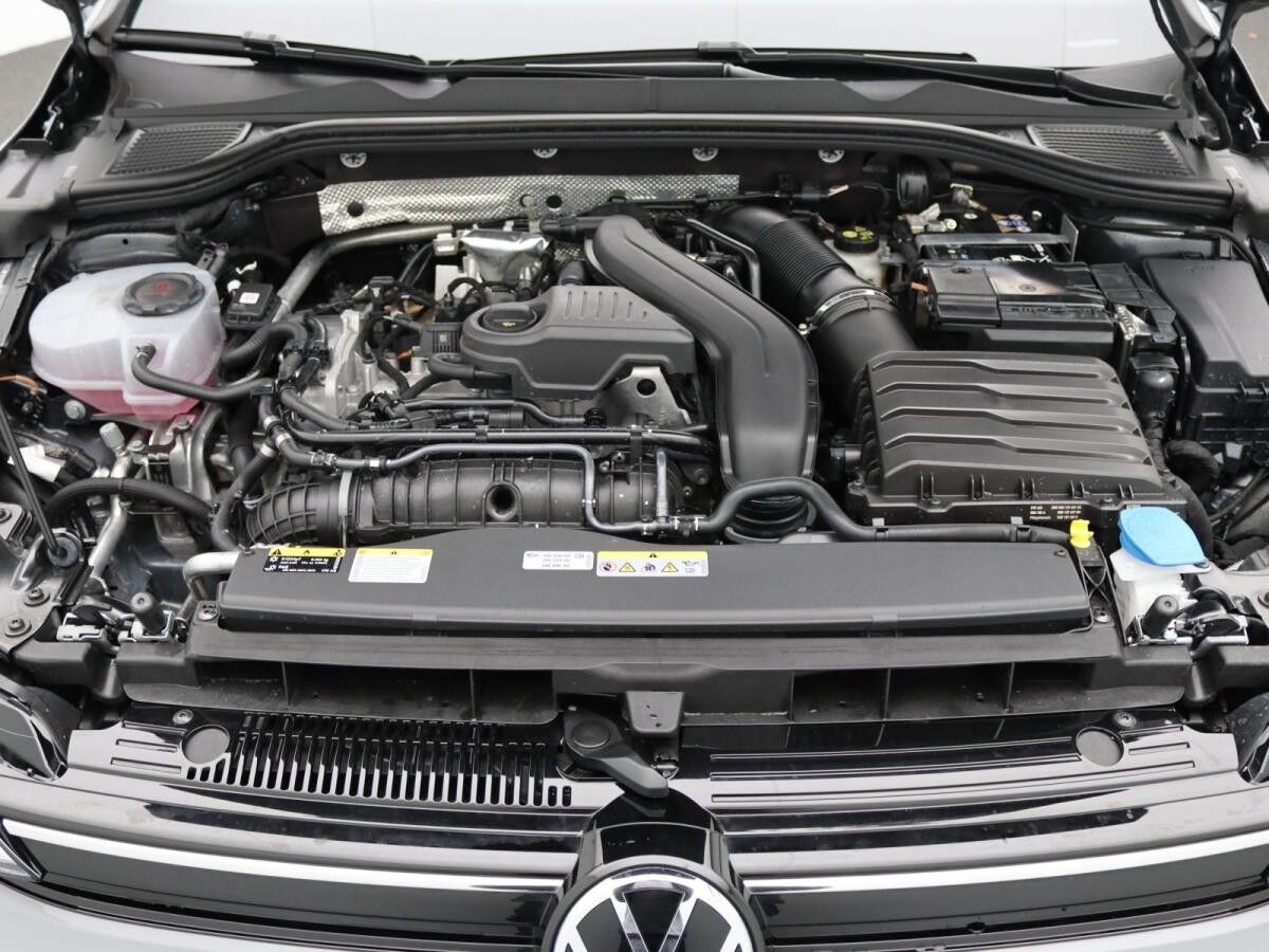 Volkswagen Golf VIII Goal 1.5 eTSI DSG / App, LED, ACC, SHZ