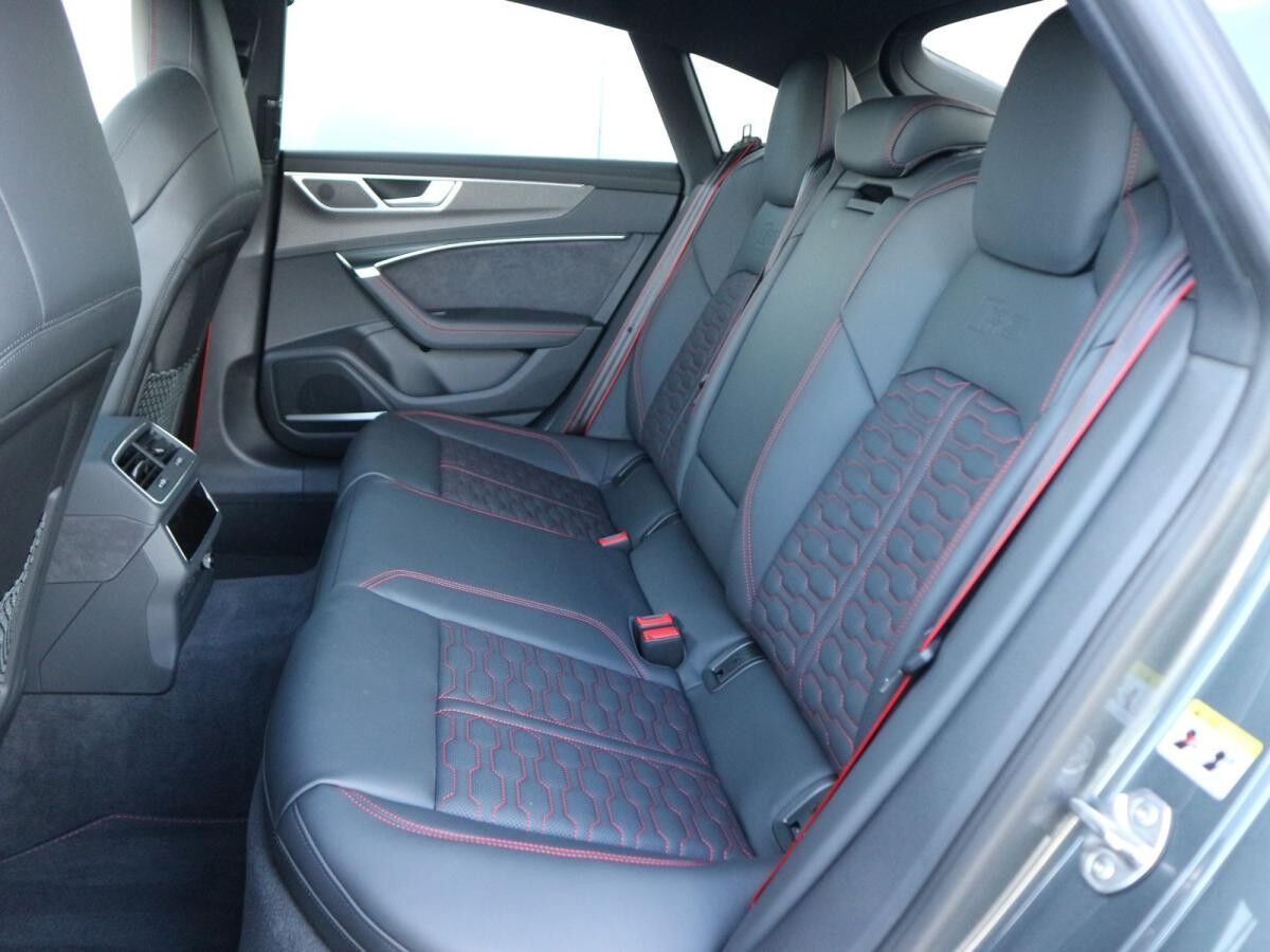 Audi RS7 Sportback LUFT*280KM/H*PANO*ACC*360° Audi RS7 Sportback LUFT*280KM/H*PANO*ACC*360°