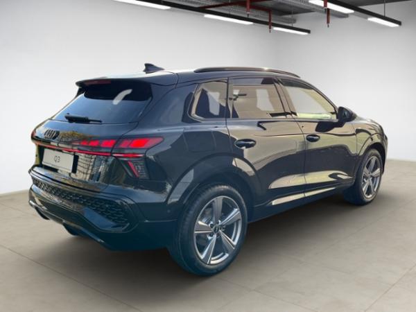 Audi Q3 SUV TDI S tronic KLIMA LED NAVI ALU Audi Q3 SUV TDI S tronic KLIMA LED NAVI ALU