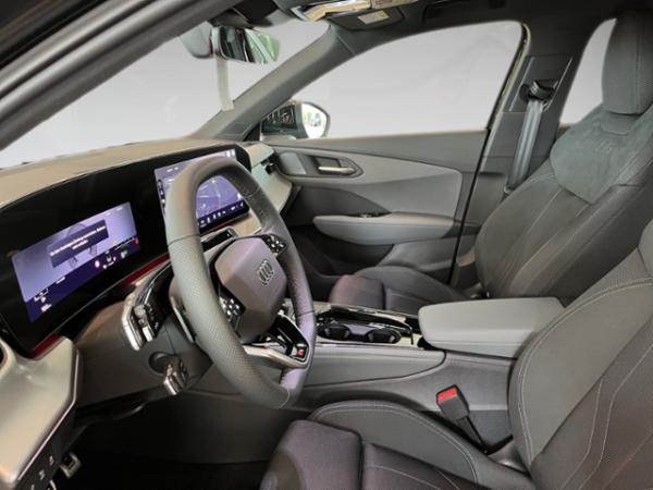 Audi Q3 SUV TDI S tronic KLIMA LED NAVI ALU Audi Q3 SUV TDI S tronic KLIMA LED NAVI ALU