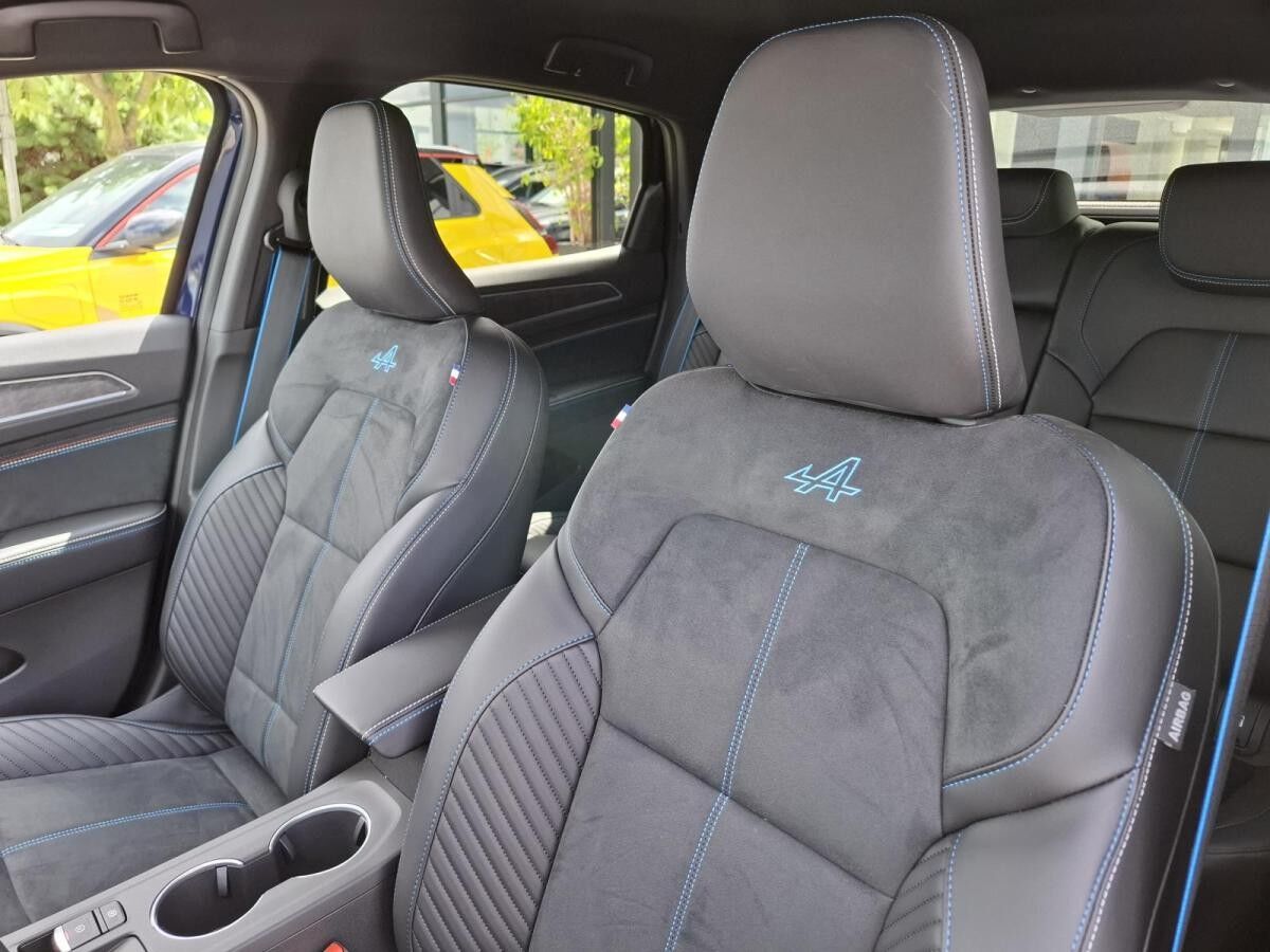 Renault Arkana ESPRIT ALPINE Full Hybrid 145 - BOSE - Sofort Verfügbar!