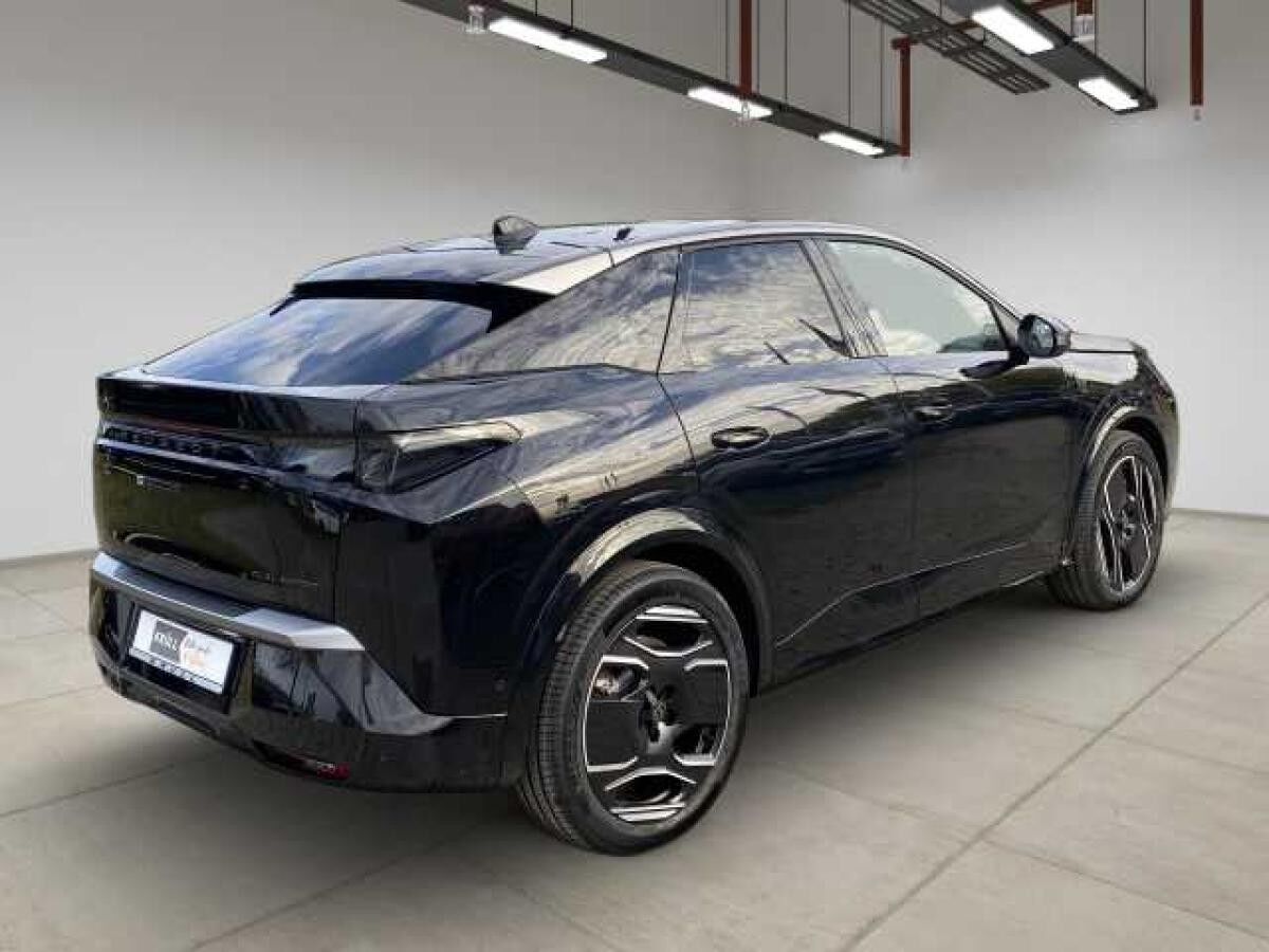 Peugeot 3008 E- Launch Edition +AWD++Sondermodell+