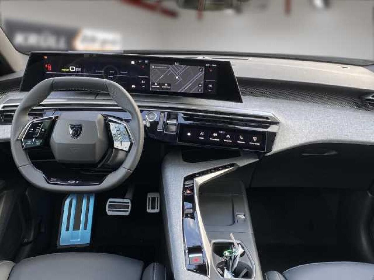 Peugeot 3008 E- Launch Edition +AWD++Sondermodell+