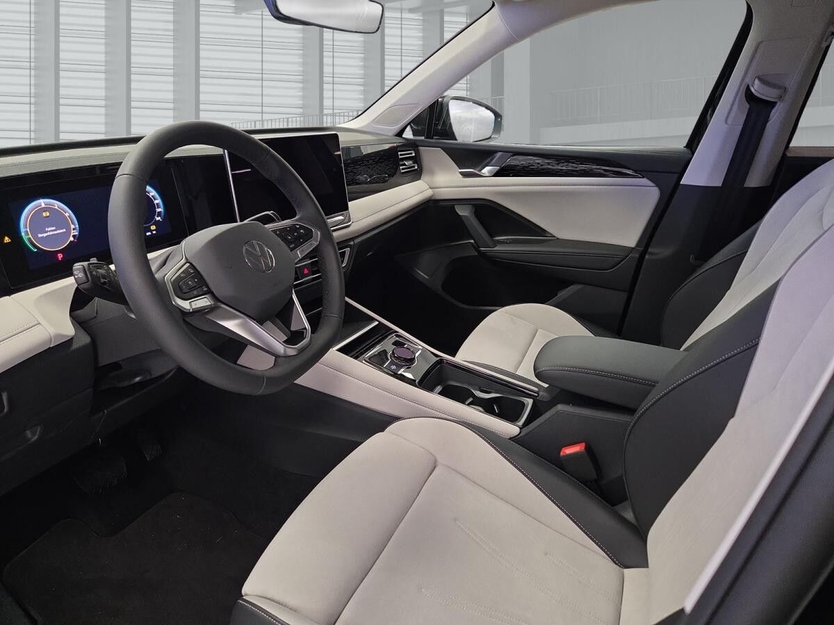 Volkswagen Tiguan Elegance SOFORT verfügbar 1,5 l eHybrid OPF 110 kW (150 PS) / 85 kW (115 PS) 6-Gang-Doppelkupplungsg