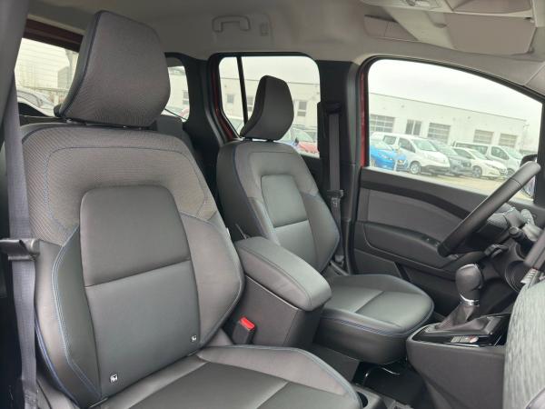 Nissan Townstar Kombi 1.3 DIG-T 7AT L2 7-SITZER TEKNA - SOFORT VERFÜGBAR