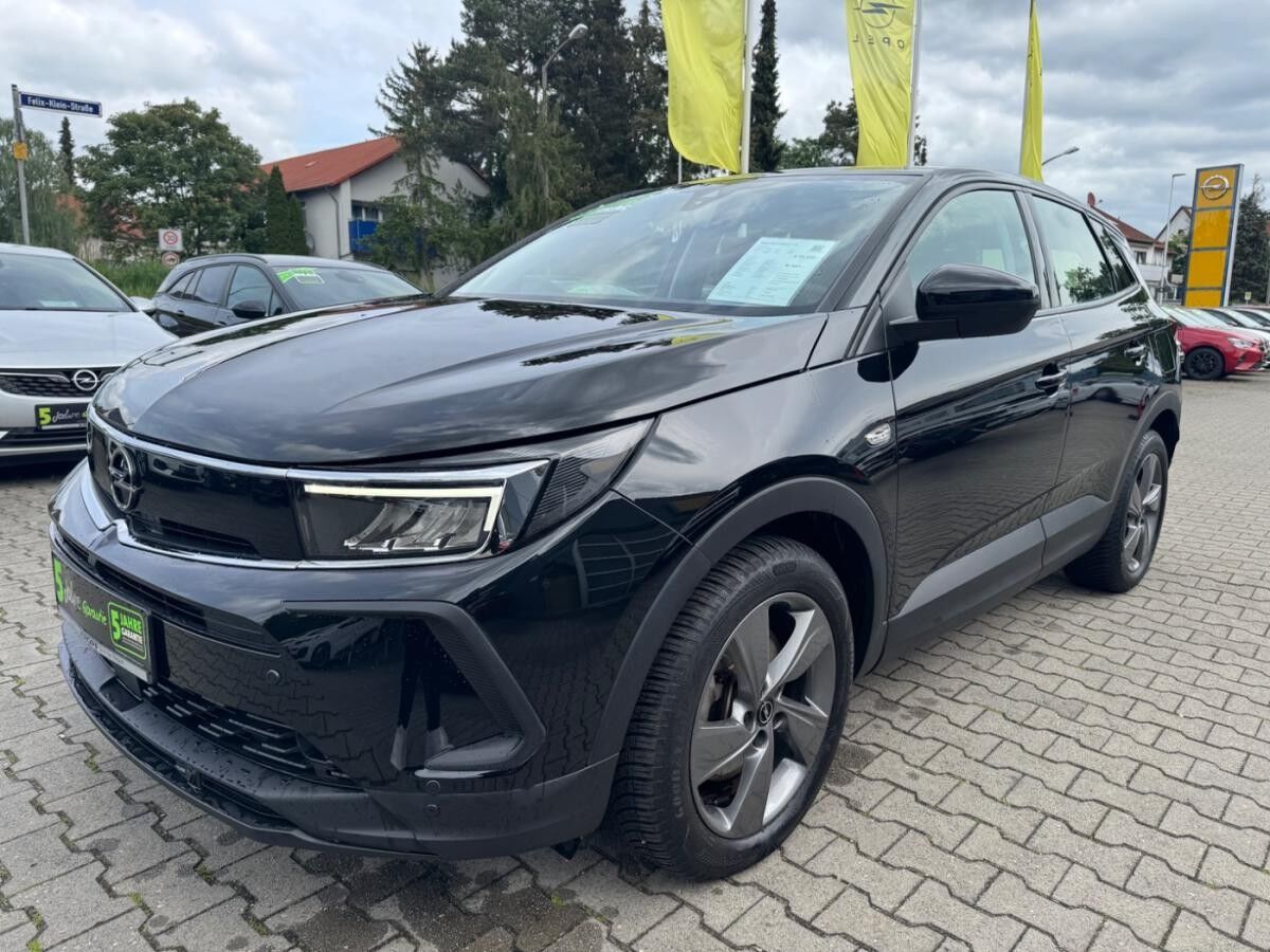 Opel Grandland 1.6 Turbo ACC+AHK+LED+Navi+SHZ+2xKlima