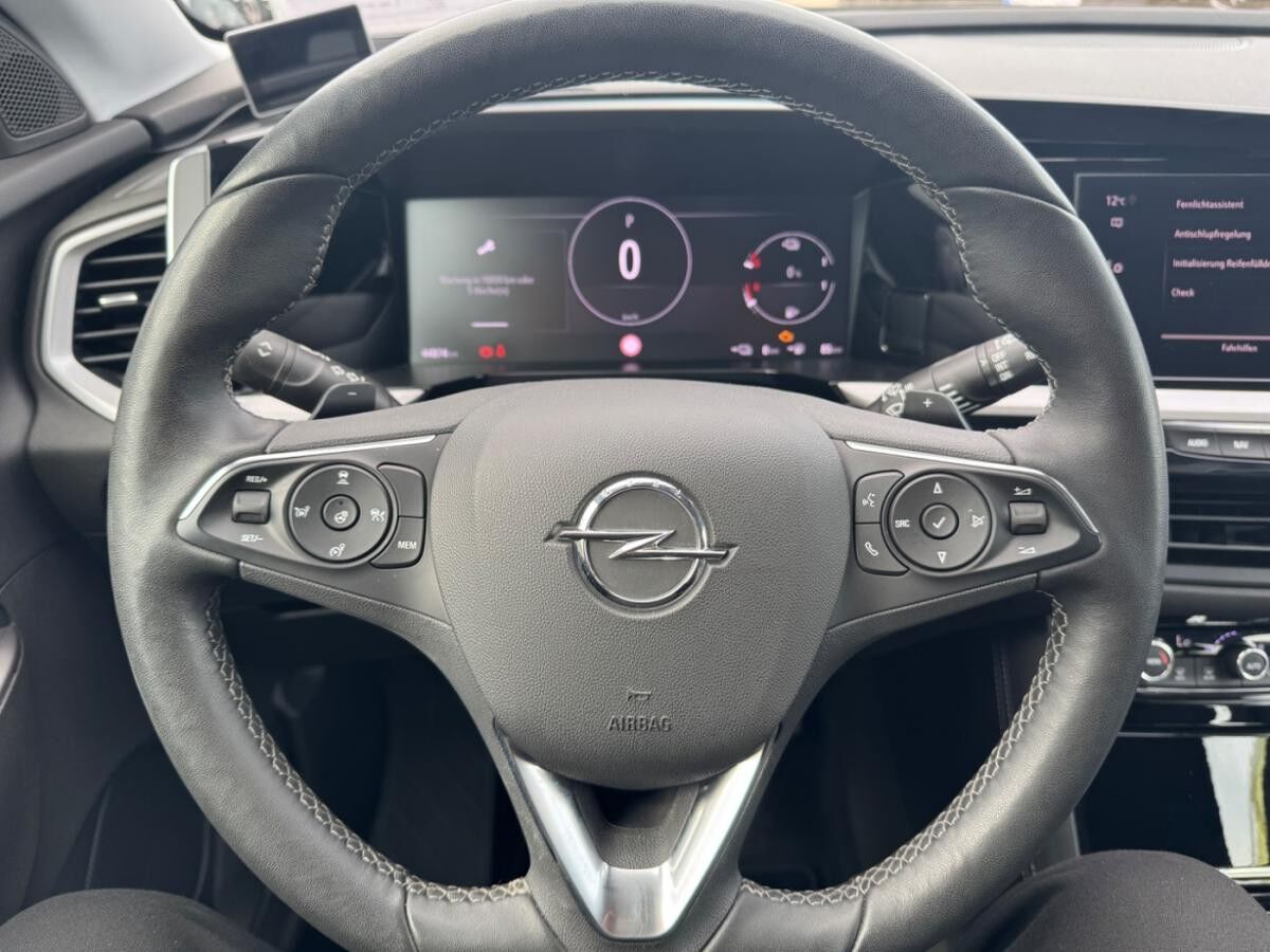 Opel Grandland 1.6 Turbo ACC+AHK+LED+Navi+SHZ+2xKlima