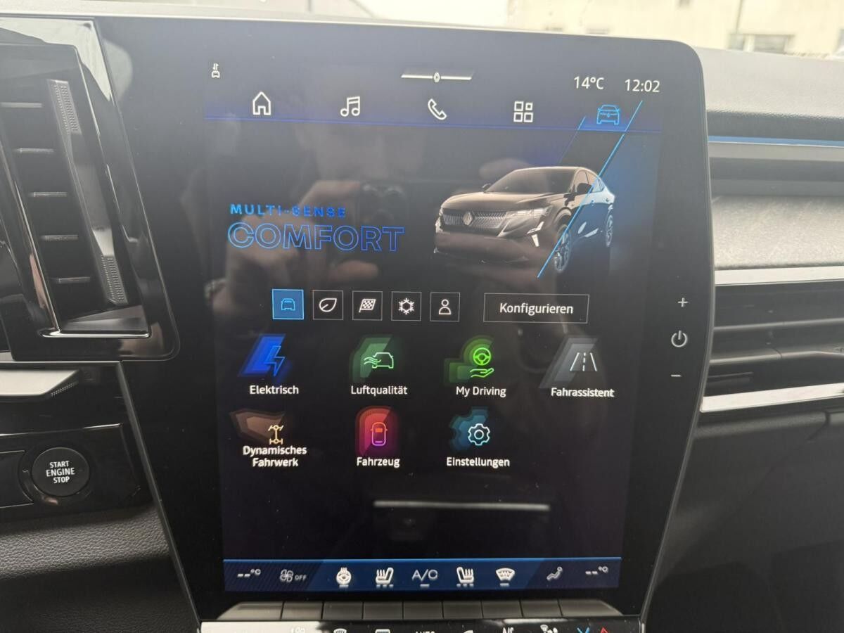 Renault Rafale Esprit Alpine E-Tech Plug-in-Hybrid 300 4x4