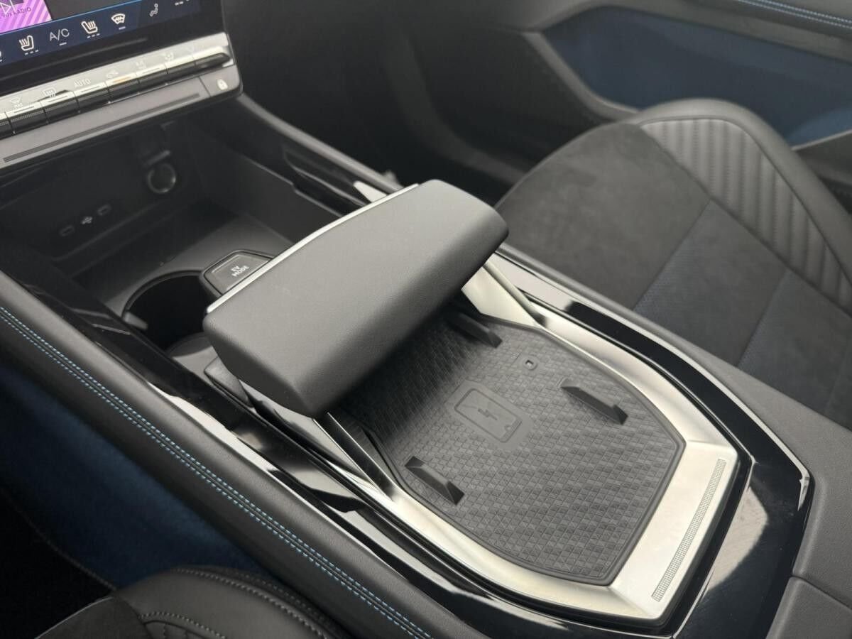 Renault Rafale Esprit Alpine E-Tech Plug-in-Hybrid 300 4x4