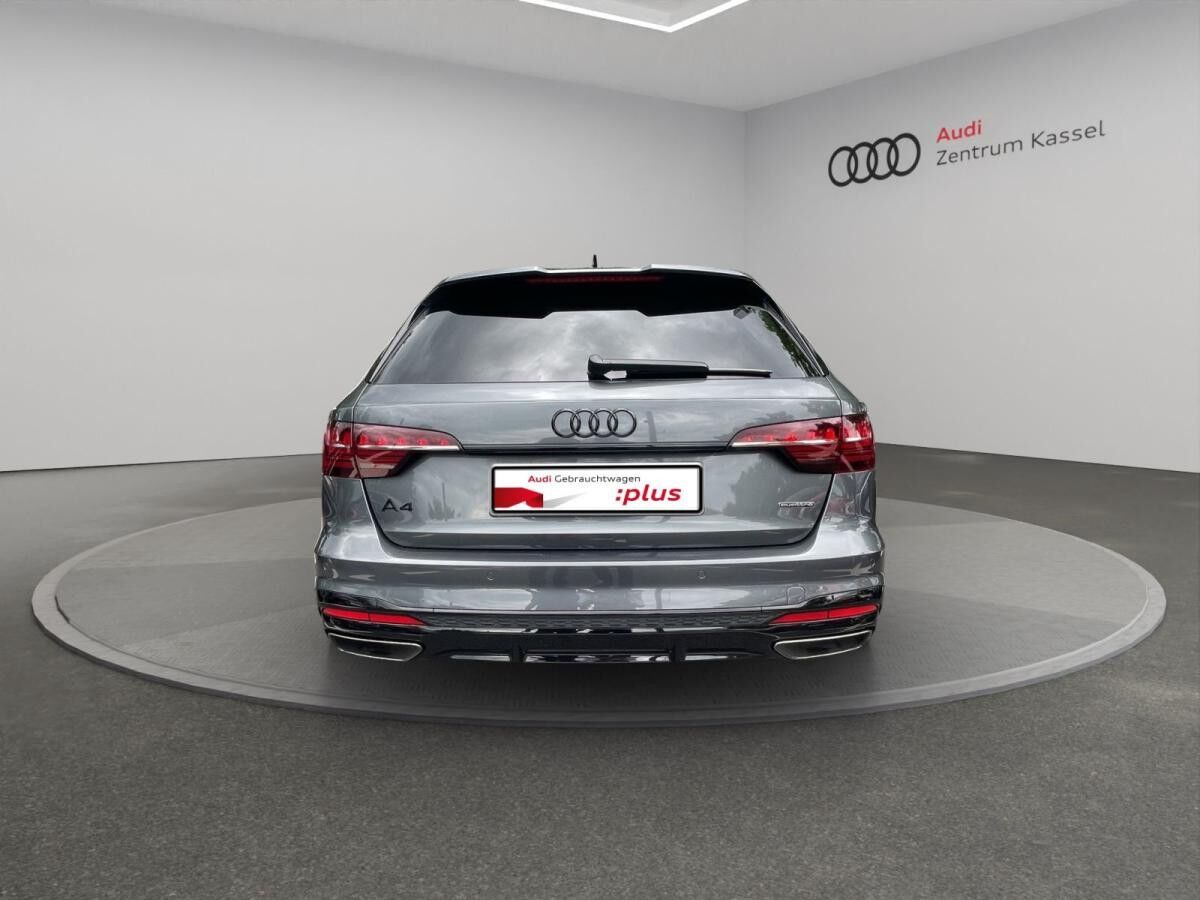 Audi A4 Av. 45 TFSI qu. S line Matrix Pano Navi PDC