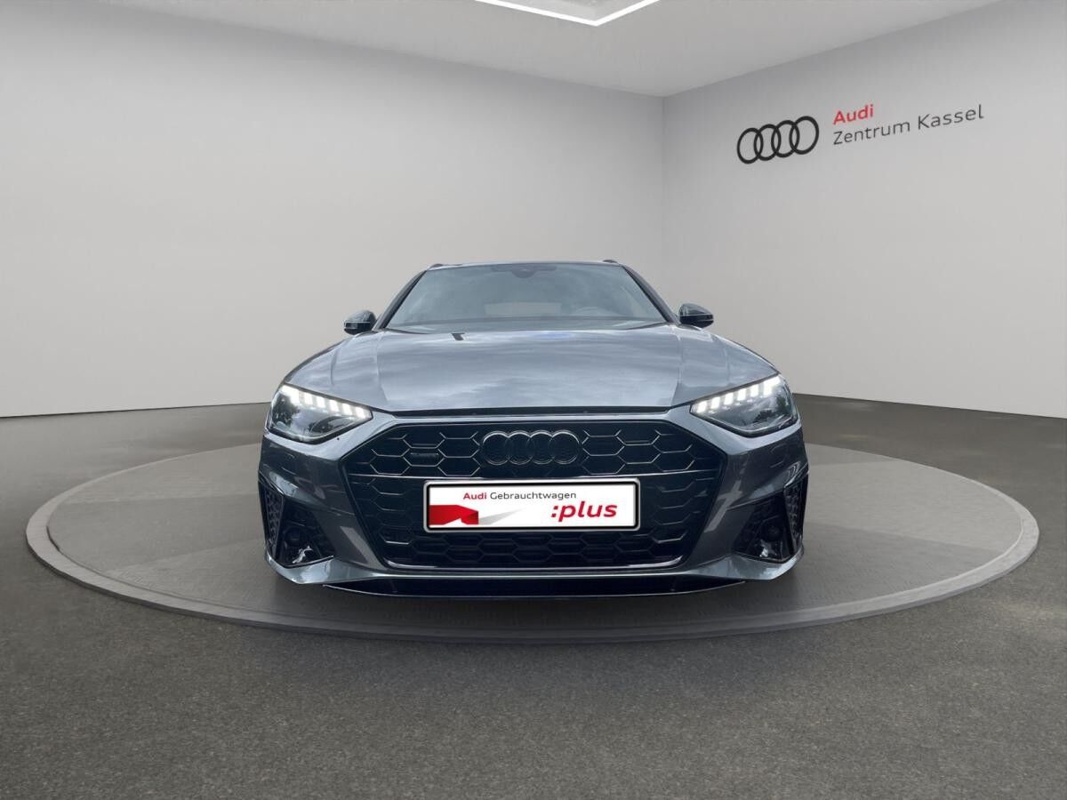 Audi A4 Av. 45 TFSI qu. S line Matrix Pano Navi PDC