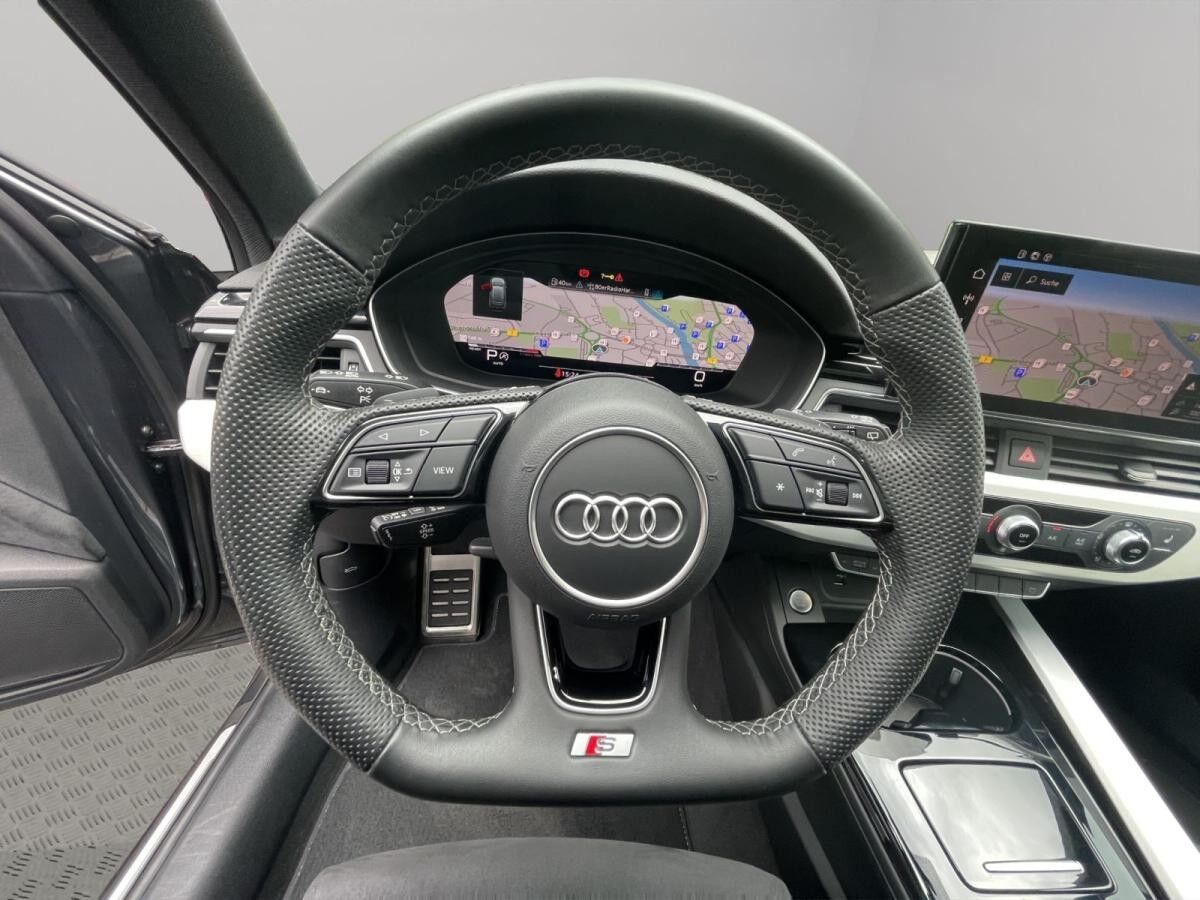 Audi A4 Av. 45 TFSI qu. S line Matrix Pano Navi PDC