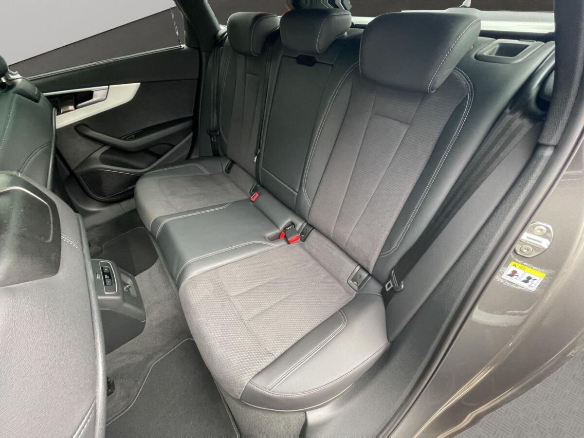 Audi A4 Av. 40 TDI qu. S line Matrix B&O HuD Pano AHK