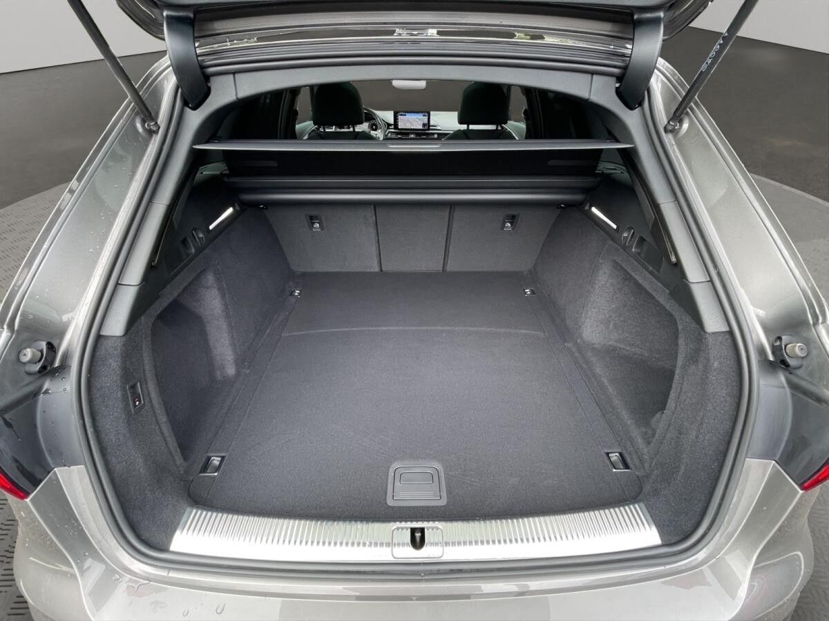 Audi A4 Av. 40 TDI qu. S line Matrix B&O HuD Pano AHK