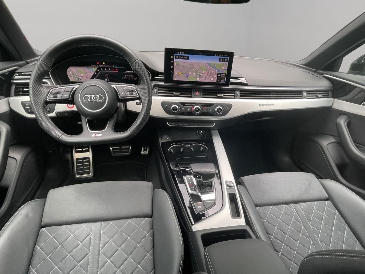 Audi A4 Av. 45 TFSI qu. S line Matrix Pano Navi PDC