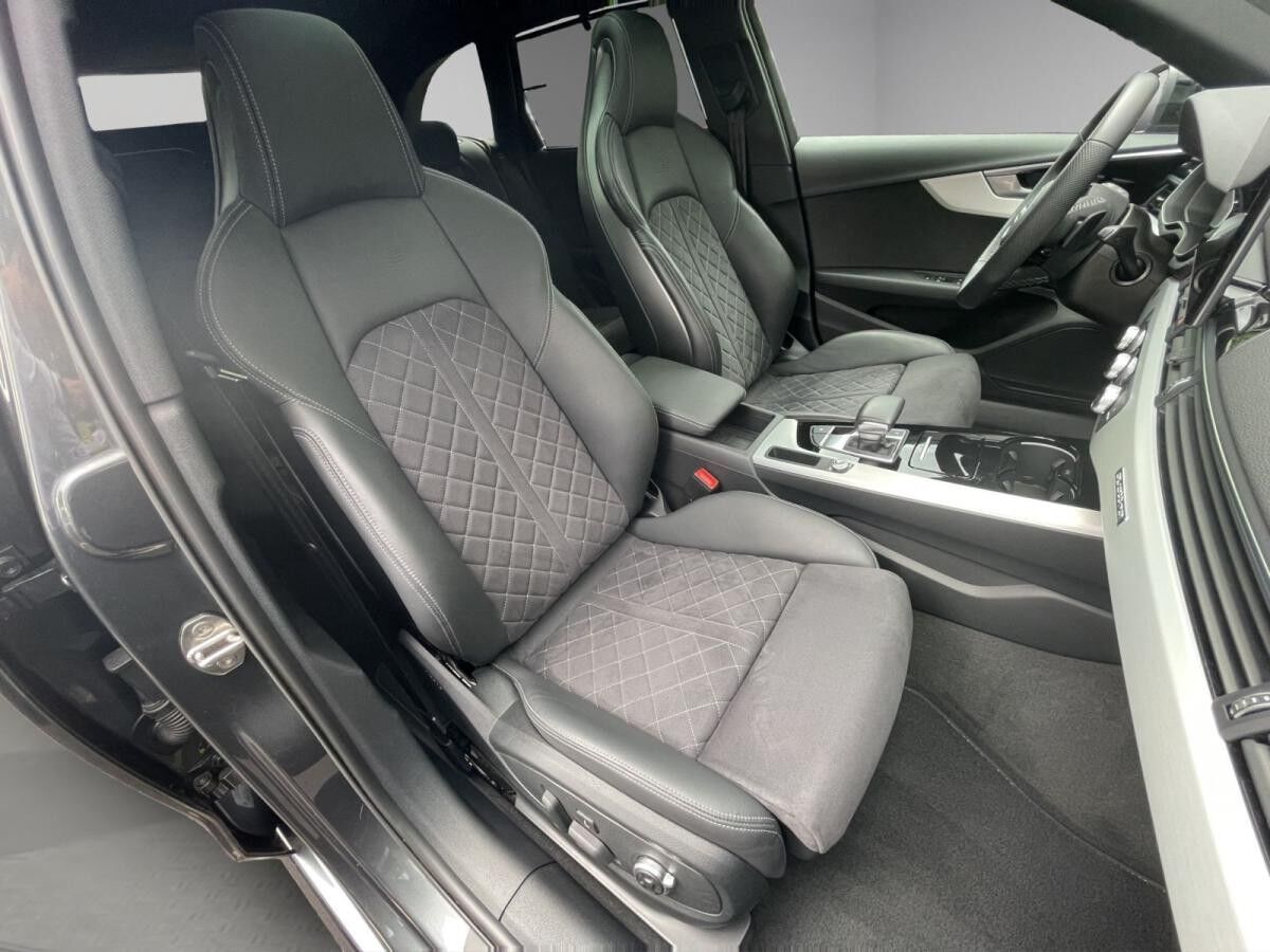 Audi A4 Av. 45 TFSI qu. S line Matrix Pano Navi PDC