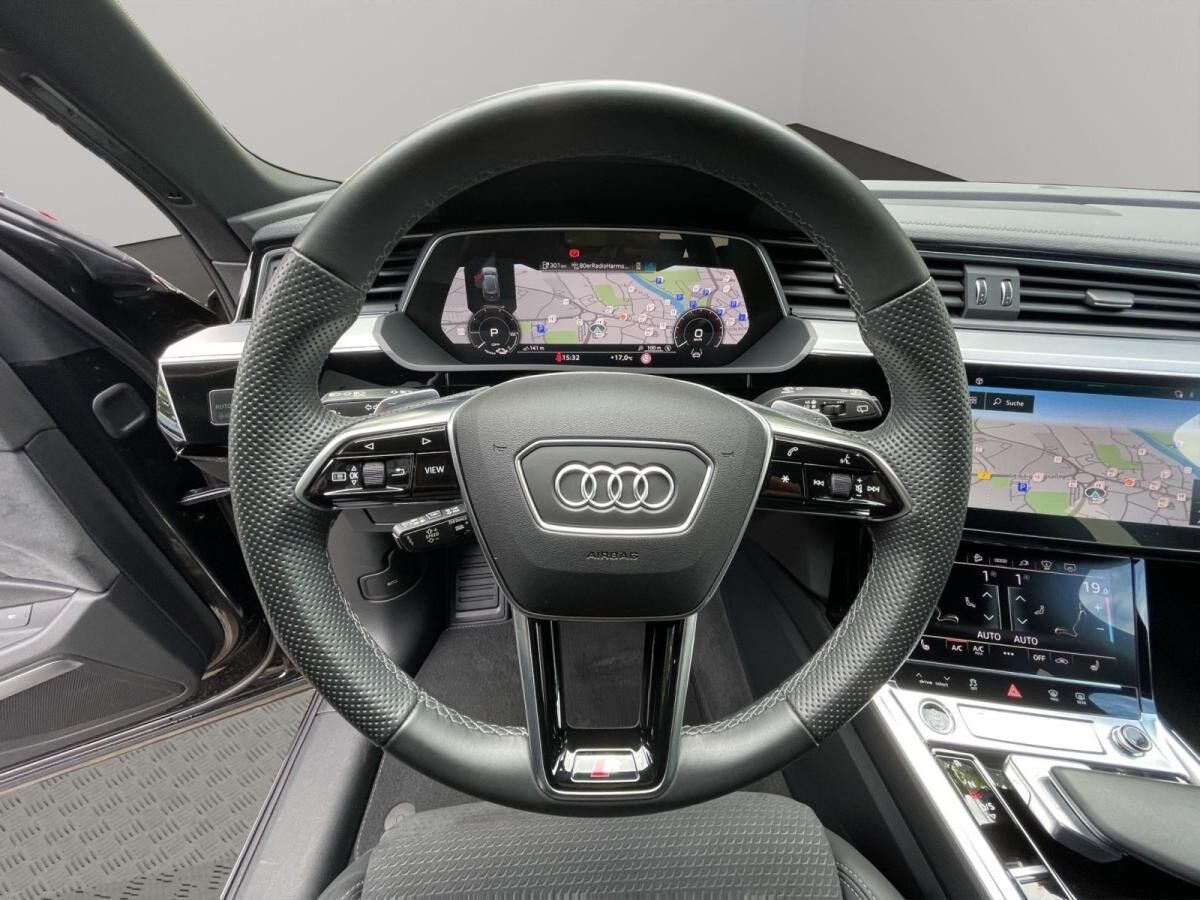 Audi e-tron 55 quattro S line Matrix B&O HuD AHK 360°