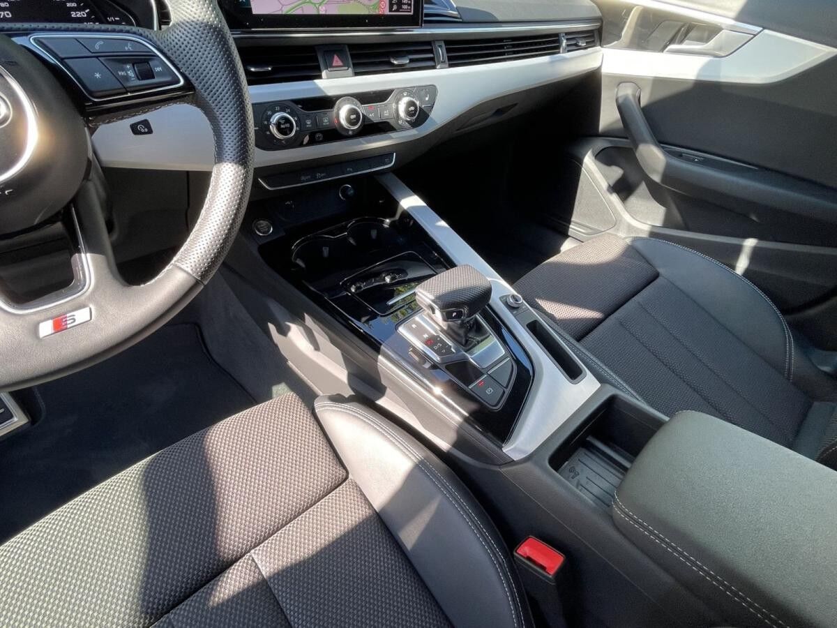 Audi A4 Avant 35 TFSI S line LED Navi PDC+ CarPlay