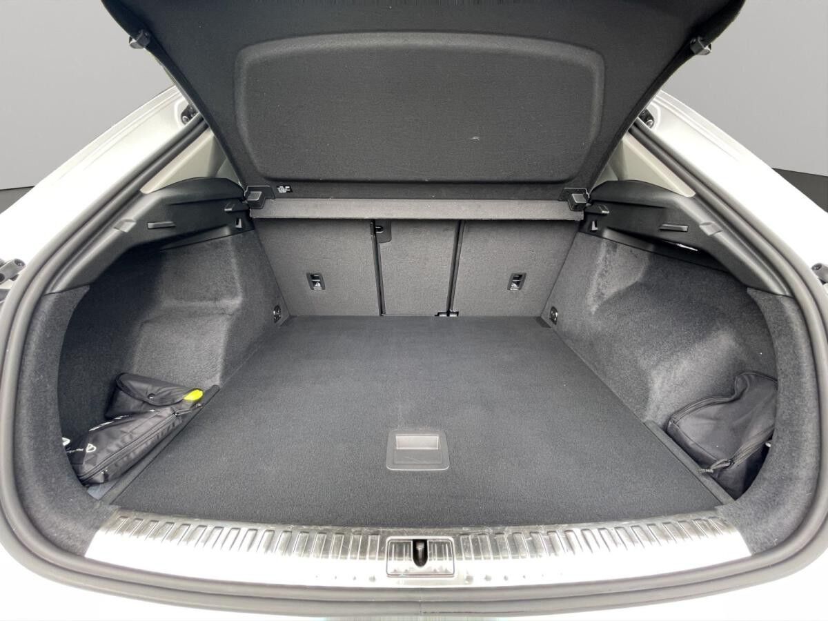 Audi Q3 35 TFSI S line LED PDC CarPlay