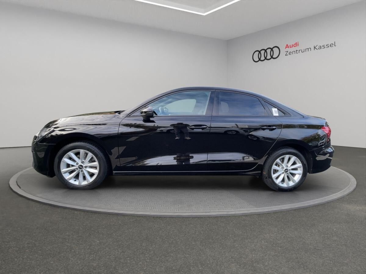 Audi A3 Limousine 35 TDI LED Navi AHK Teilleder