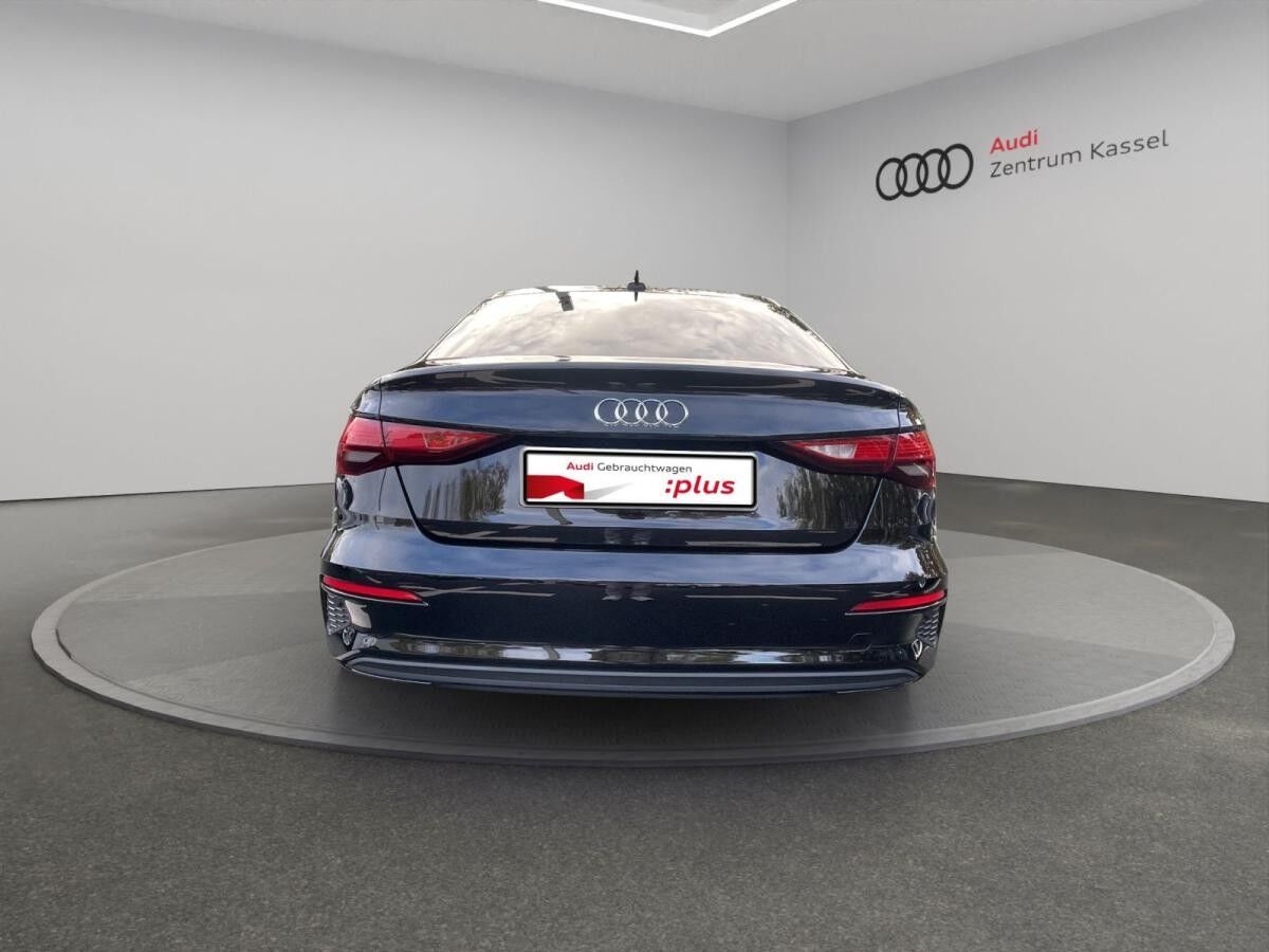 Audi A3 Limousine 35 TDI LED Navi AHK Teilleder