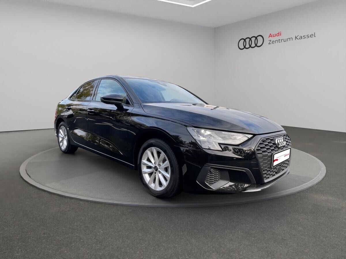 Audi A3 Limousine 35 TDI LED Navi AHK Teilleder