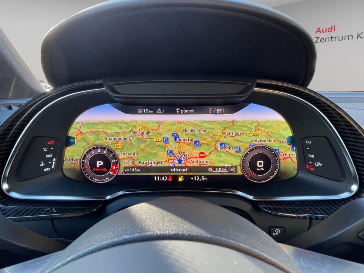 Audi R8 Coupe V10 performance RWD LED B&O Kam. Carbon