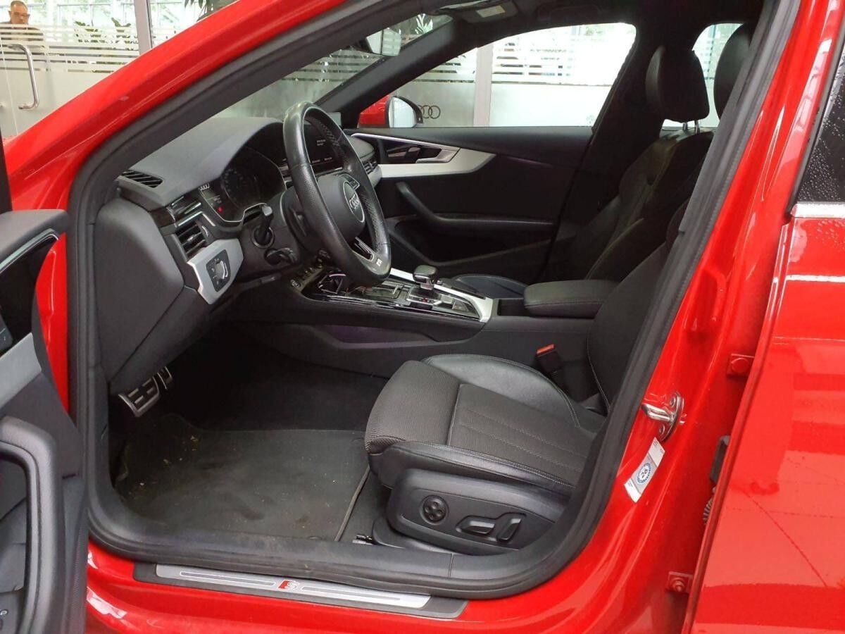 Audi A4 Avant 40 TDI S line Matrix Navi Kamera AHK