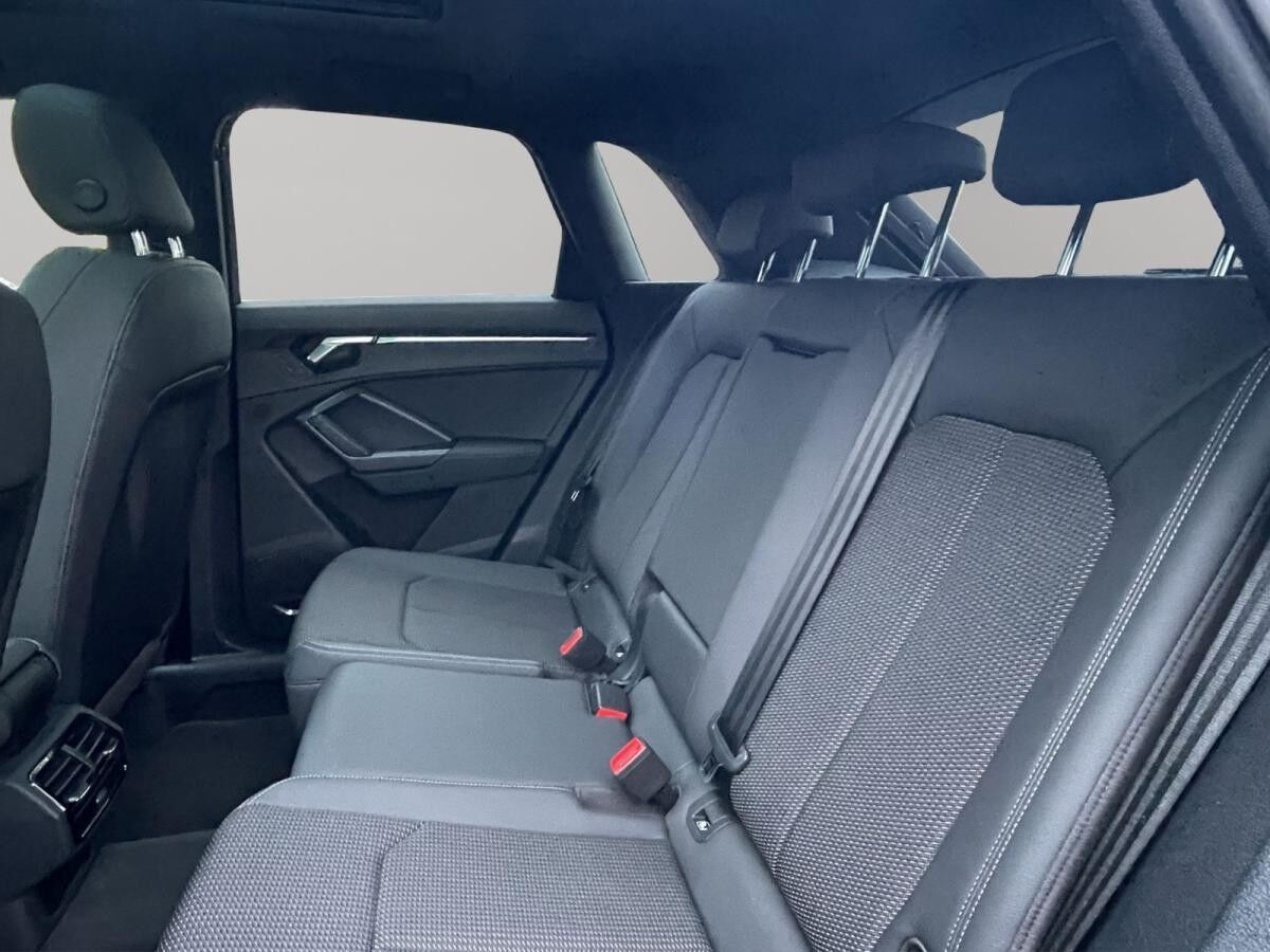 Audi Q3 45 TFSI e LED Pano B&O Kamera Teilleder AHK