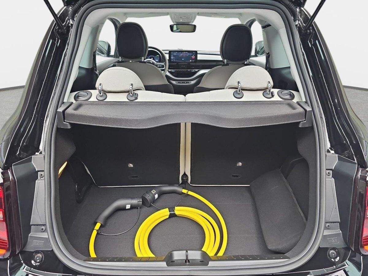 Fiat 500 ELEKTRO H LA PRIMA 3+1 MJ25