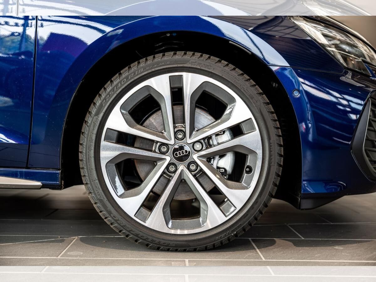 Audi A3 Limousine 35 TFSI S tronic 2xS LINE/PANO/LM19