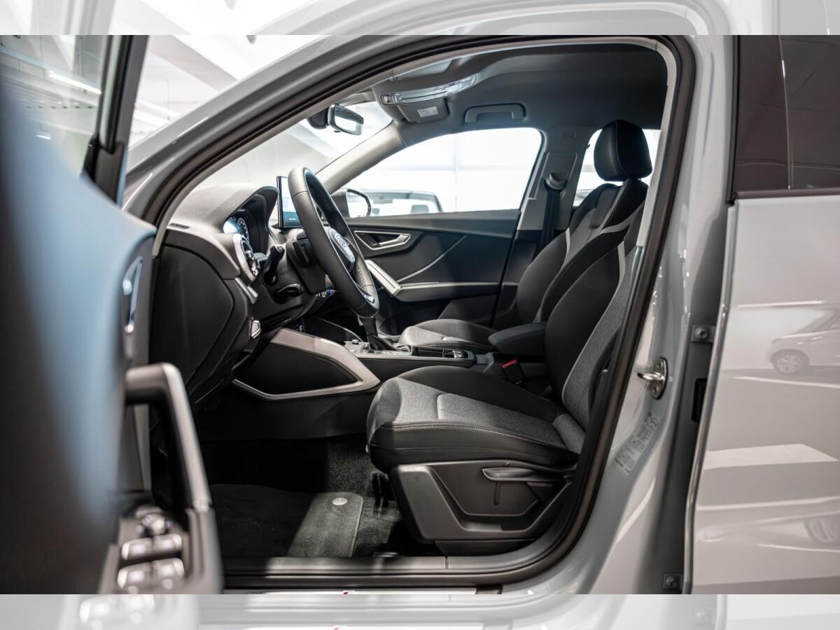 Audi Q2 35 TFSI S line S tronic NAV/MATRIX/LM19/ACC