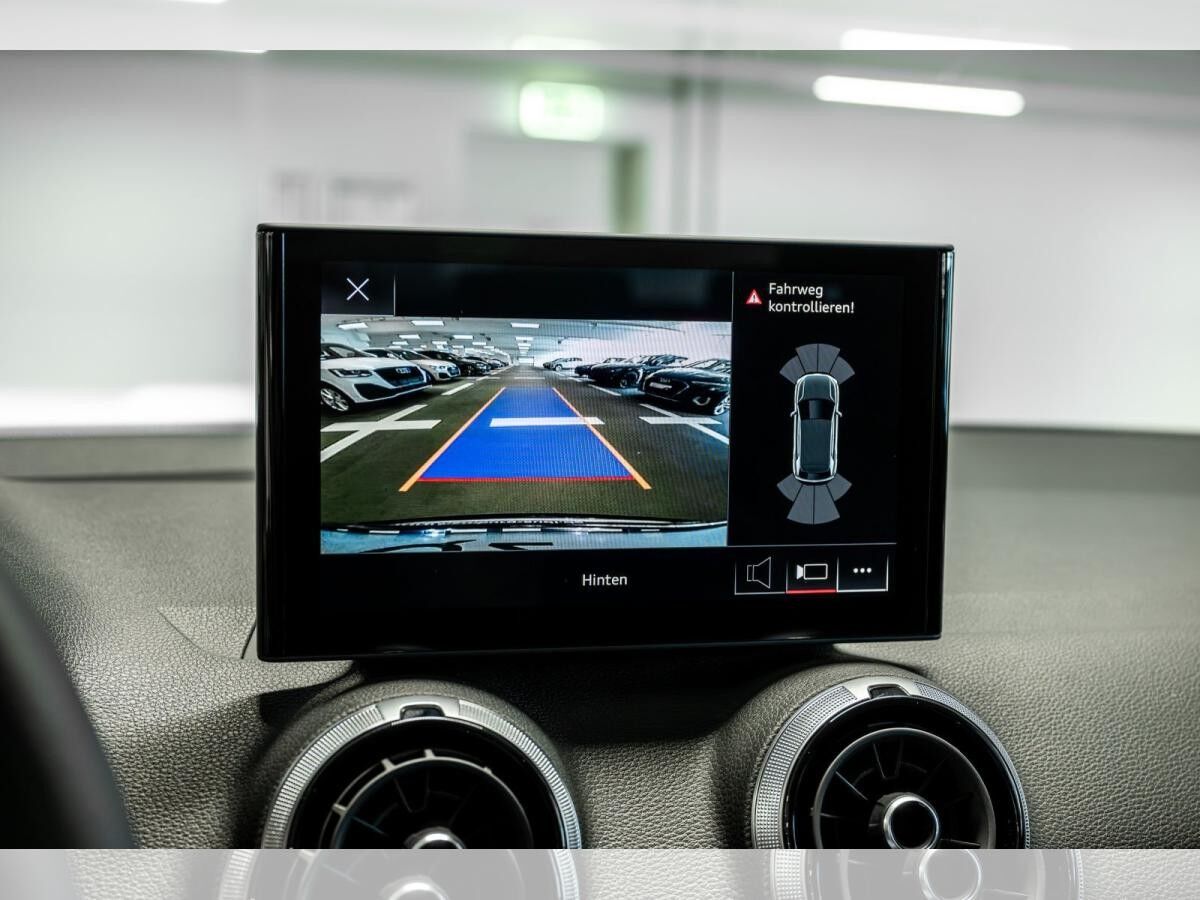 Audi Q2 35 TFSI S line S tronic NAV/MATRIX/LM19/ACC