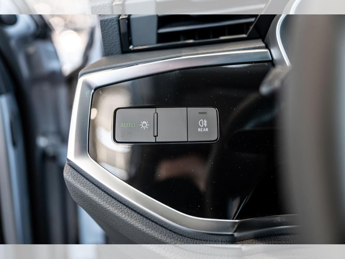 Audi Q3 35 TDI advanced S tronic NAVI/LM19/ACC