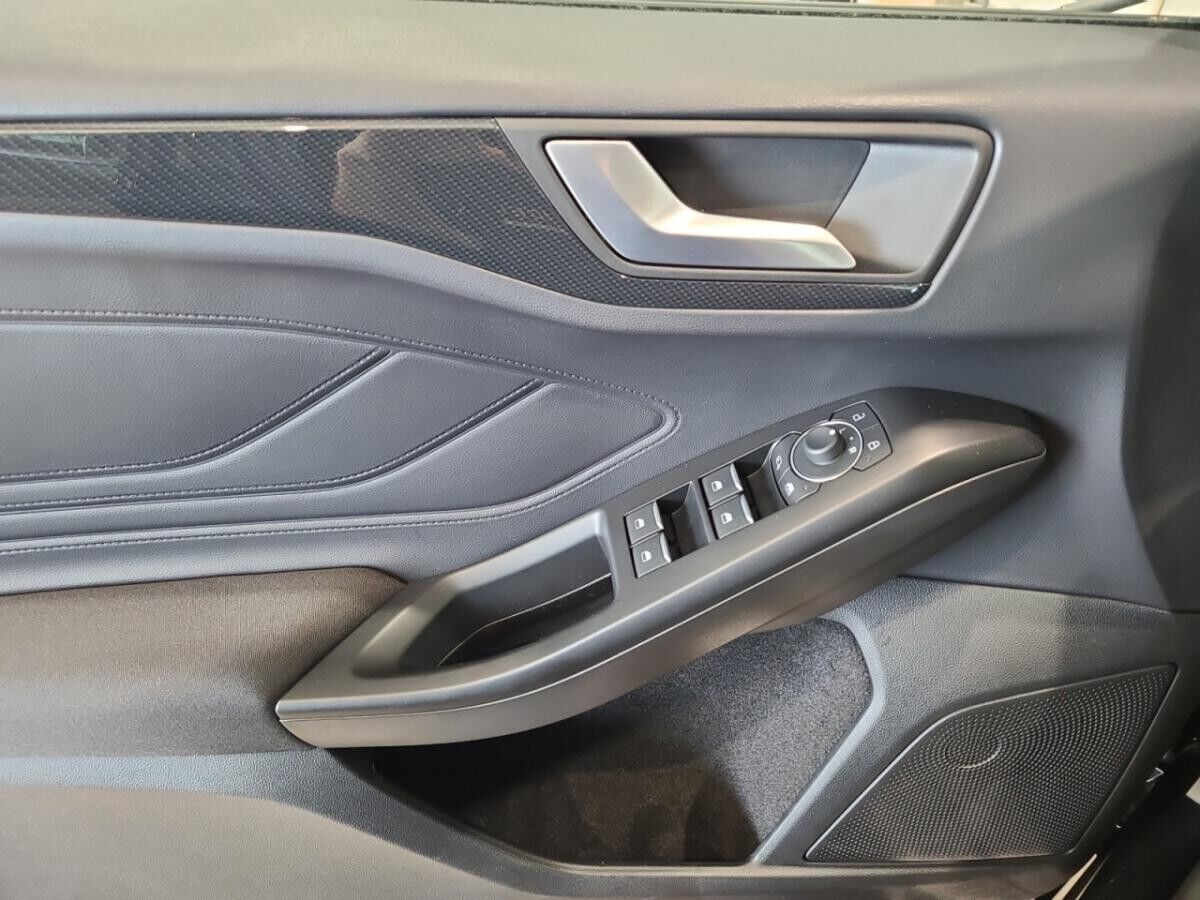 Ford Focus ST-Line X Turnier Automatik Sportpaket