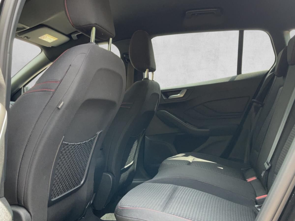 Ford Focus ST-Line Turnier Automatik Bluetooth-Navi LED