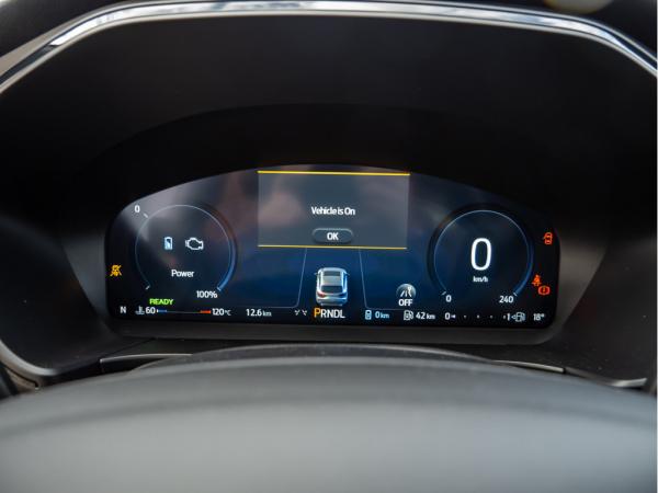 Ford Kuga ST-LINE PHEV SHZ KAMERA NAVI ACC MATRIX-LED